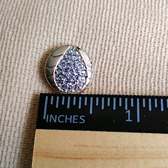SWAROVSKI SCS WATER DROP TACK PIN - Picture 2 of 4